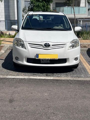 טויוטה אוריס