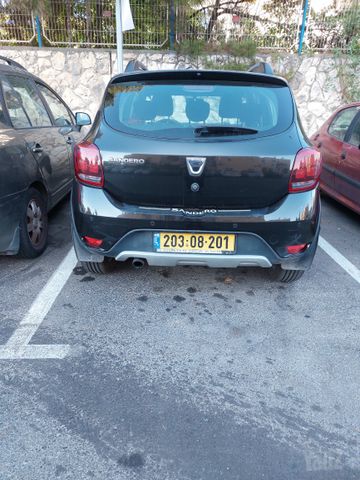 דאצ'יה סנדרו