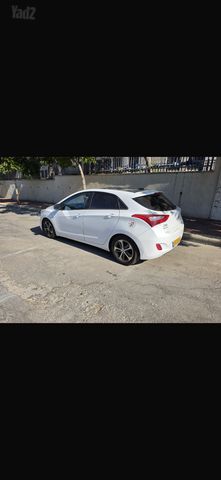 יונדאי i30
