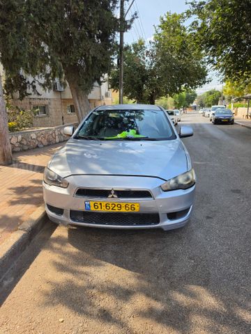 מודעת רכב מיצובישי לנסר