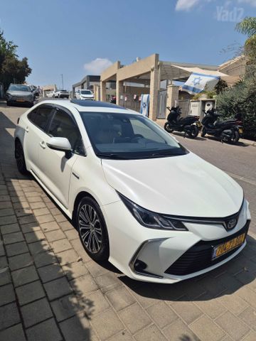 טויוטה קורולה