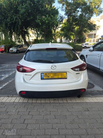 מאזדה 3