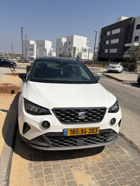 סיאט ארונה