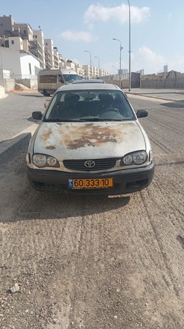 טויוטה קורולה