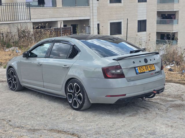 סקודה אוקטביה