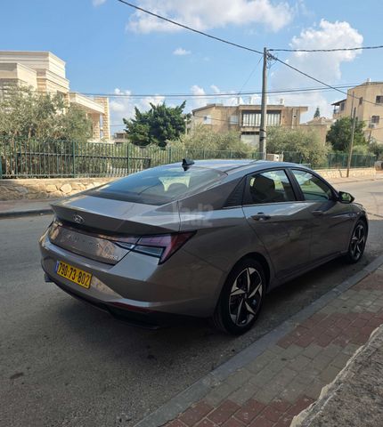 יונדאי אלנטרה