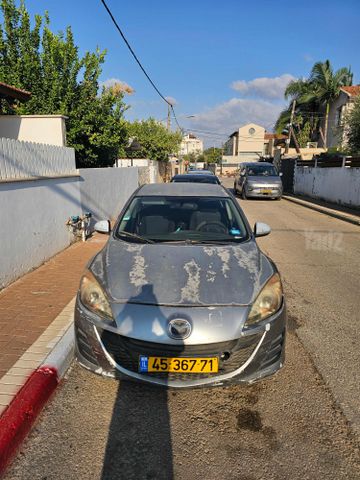מאזדה 3