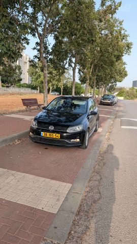 פולקסווגן פולו 