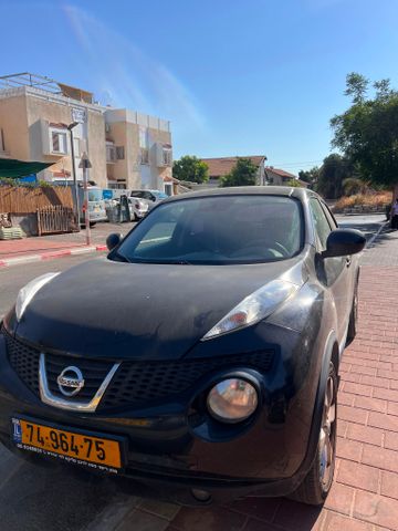 ניסאן ג'וק