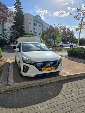 יונדאי איוניק