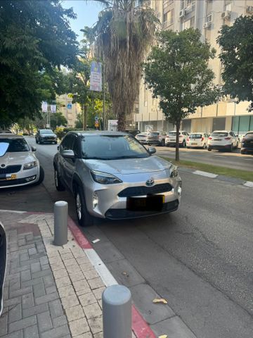 טויוטה יאריס קרוס