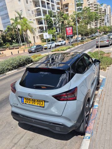 ניסאן ג'וק