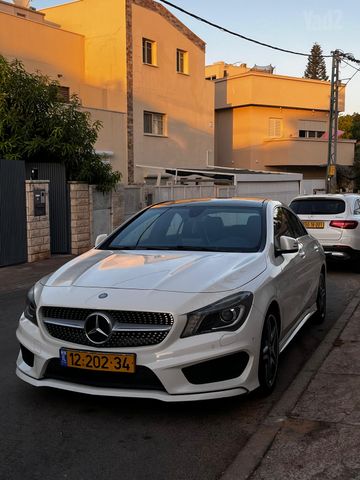 מודעת רכב מרצדס-בנץ CLA