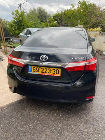 טויוטה קורולה