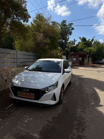 יונדאי i20