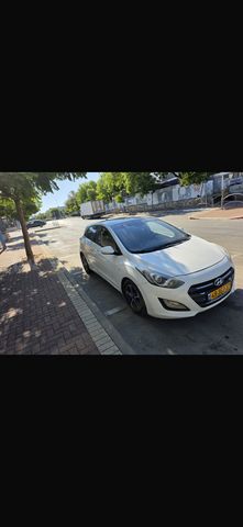 יונדאי i30