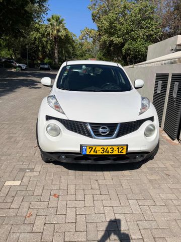ניסאן ג'וק
