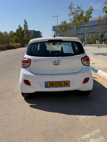 יונדאי i10