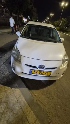 מודעת רכב טויוטה פריוס