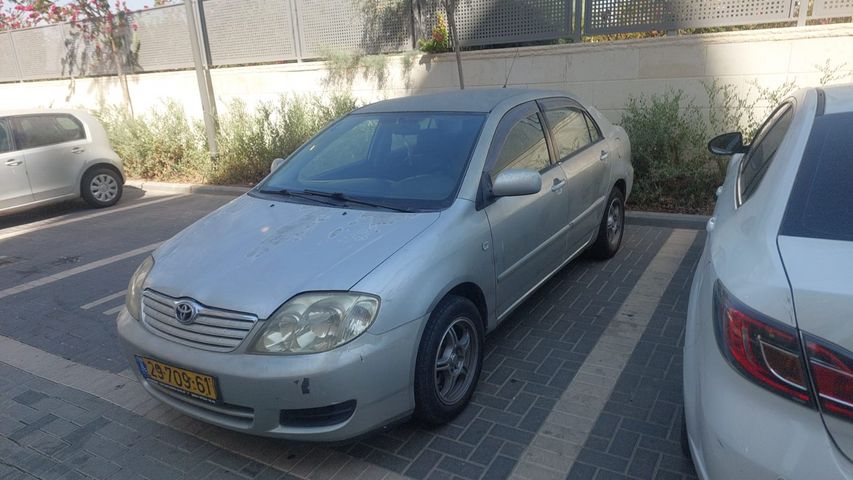 מודעת רכב טויוטה קורולה