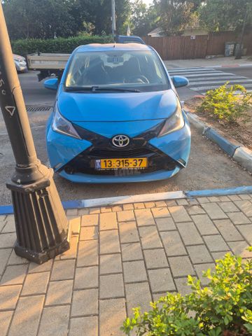 טויוטה אייגו