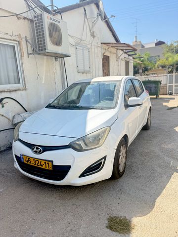 יונדאי i20
