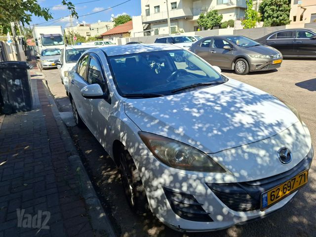 מאזדה 3