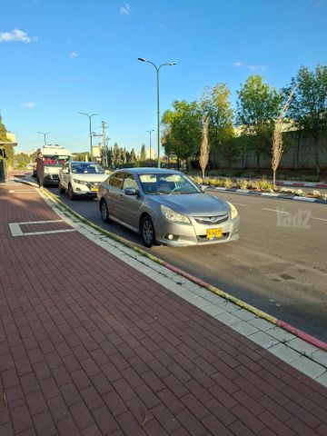 מודעת רכב סובארו B4/לגאסי