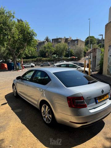 סקודה אוקטביה