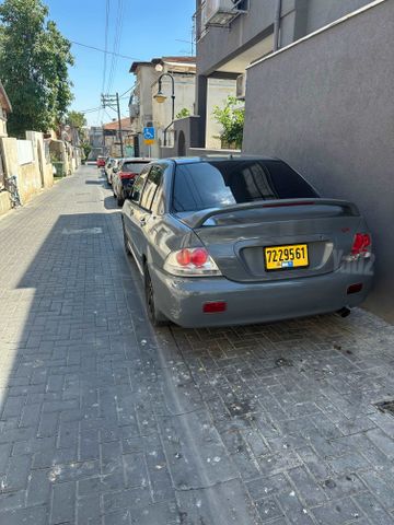 מיצובישי לנסר