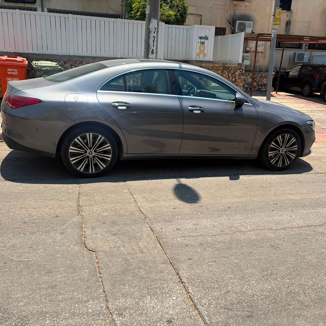 מודעת רכב מרצדס-בנץ CLA
