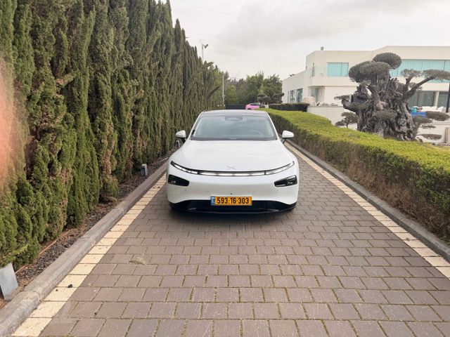 אקספנג P7
