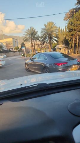מודעת רכב מרצדס-בנץ CLA
