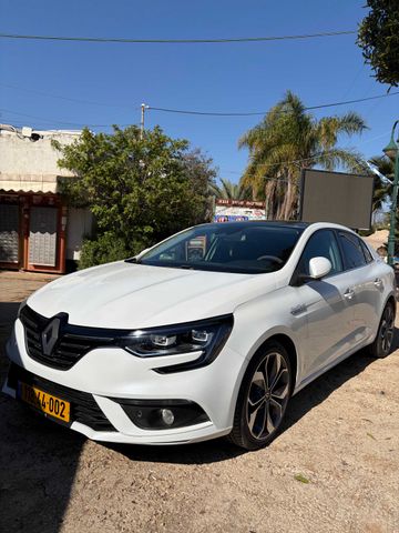רנו מגאן