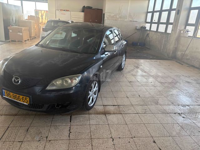 מודעת רכב מאזדה 3
