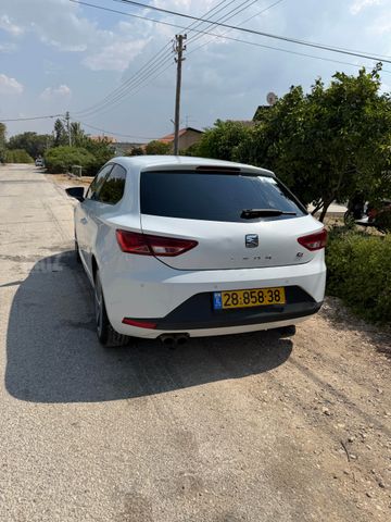 סיאט לאון