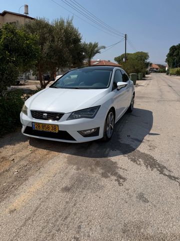 מודעת רכב סיאט לאון