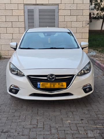 מודעת רכב מאזדה 3