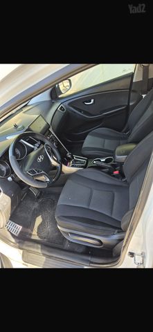 יונדאי i30