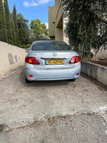 טויוטה קורולה