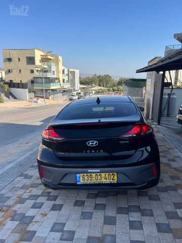 יונדאי איוניק