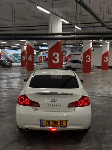 אינפיניטי G37