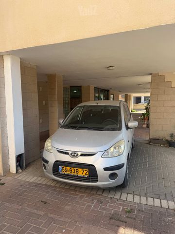 יונדאי i10