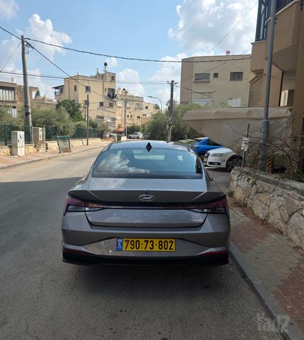 יונדאי אלנטרה