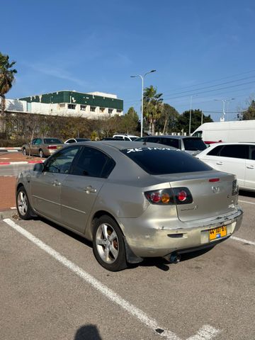 מאזדה 3
