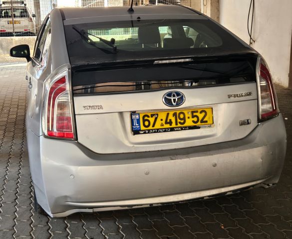 טויוטה פריוס