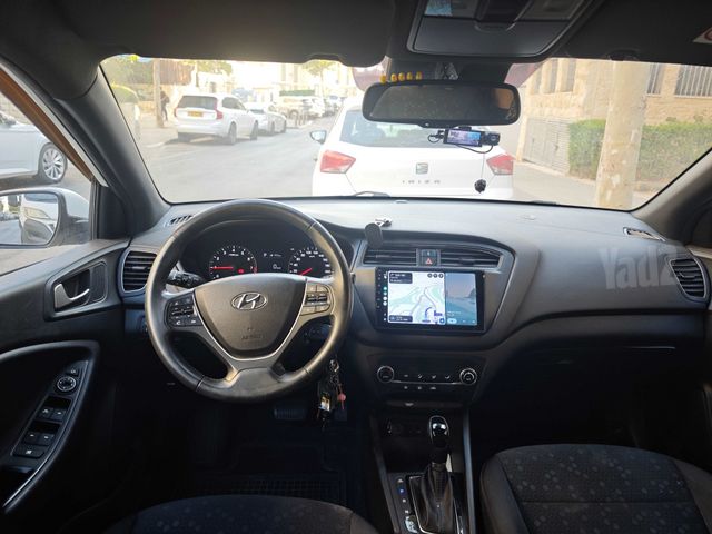 יונדאי i20