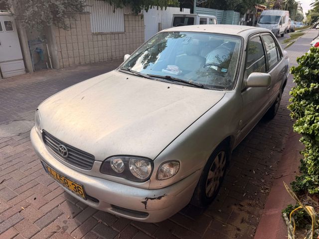 טויוטה קורולה