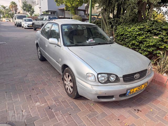 טויוטה קורולה