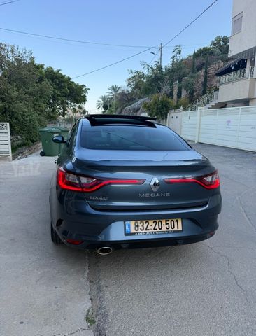 רנו מגאן